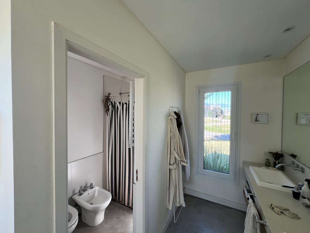 Foto de Casa en venta 4 ambientes Medal Country Club Pilar luminosa, imagen 2