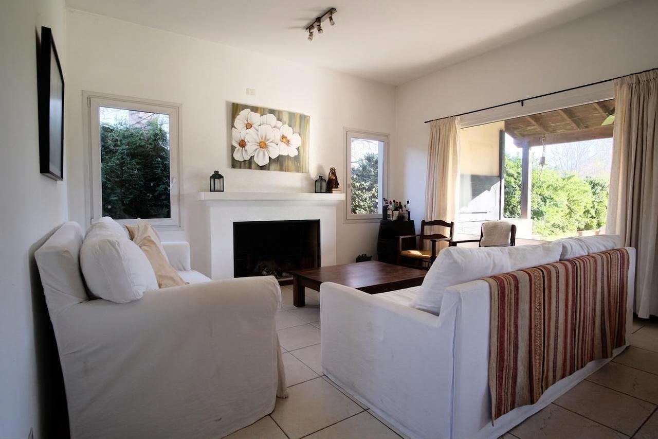 Casa en Venta en La Pionera | 4 dormitorios, pileta y lote de 1.248 m²