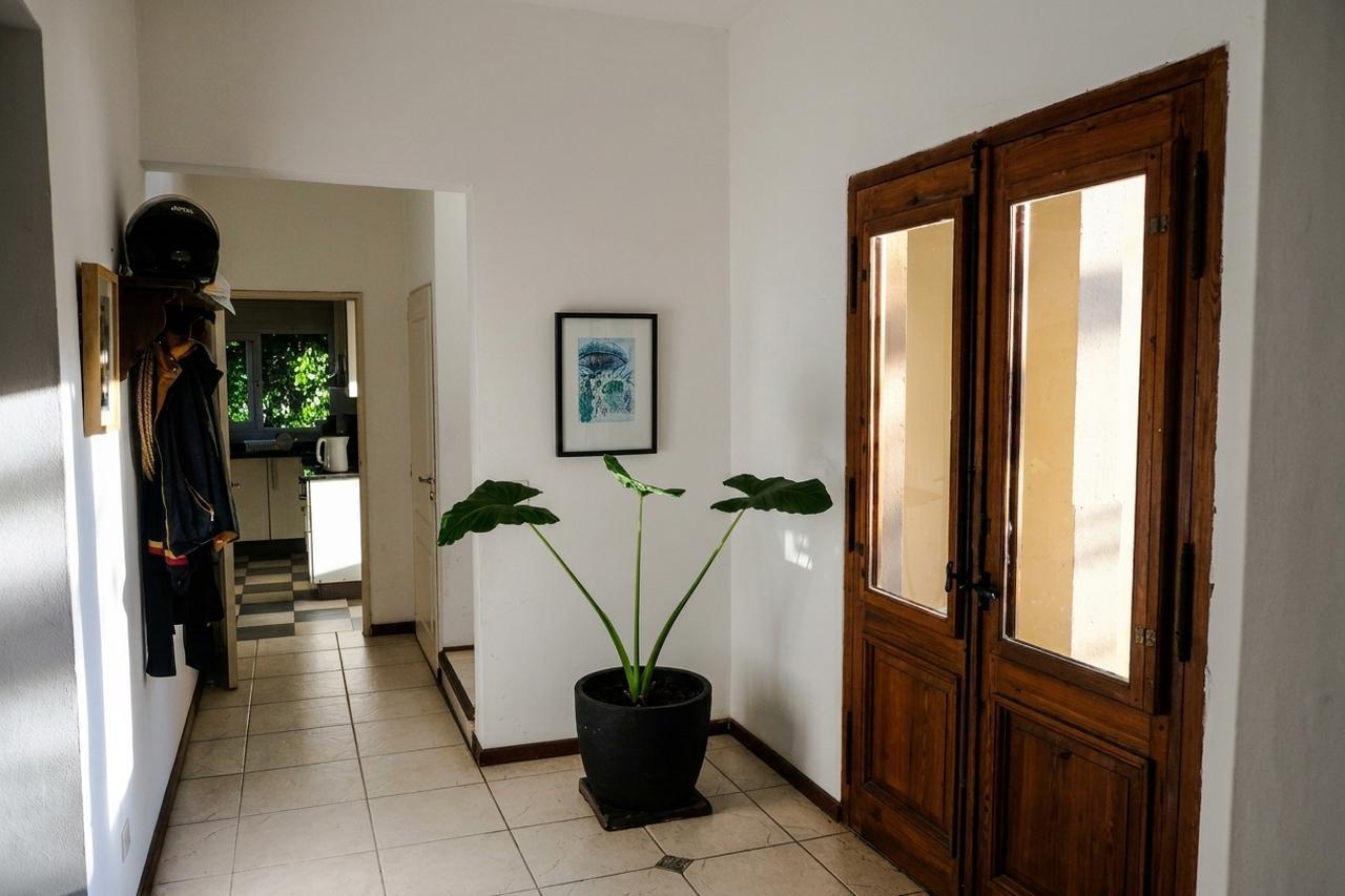 Casa en Venta en La Pionera | 4 dormitorios, pileta y lote de 1.248 m²