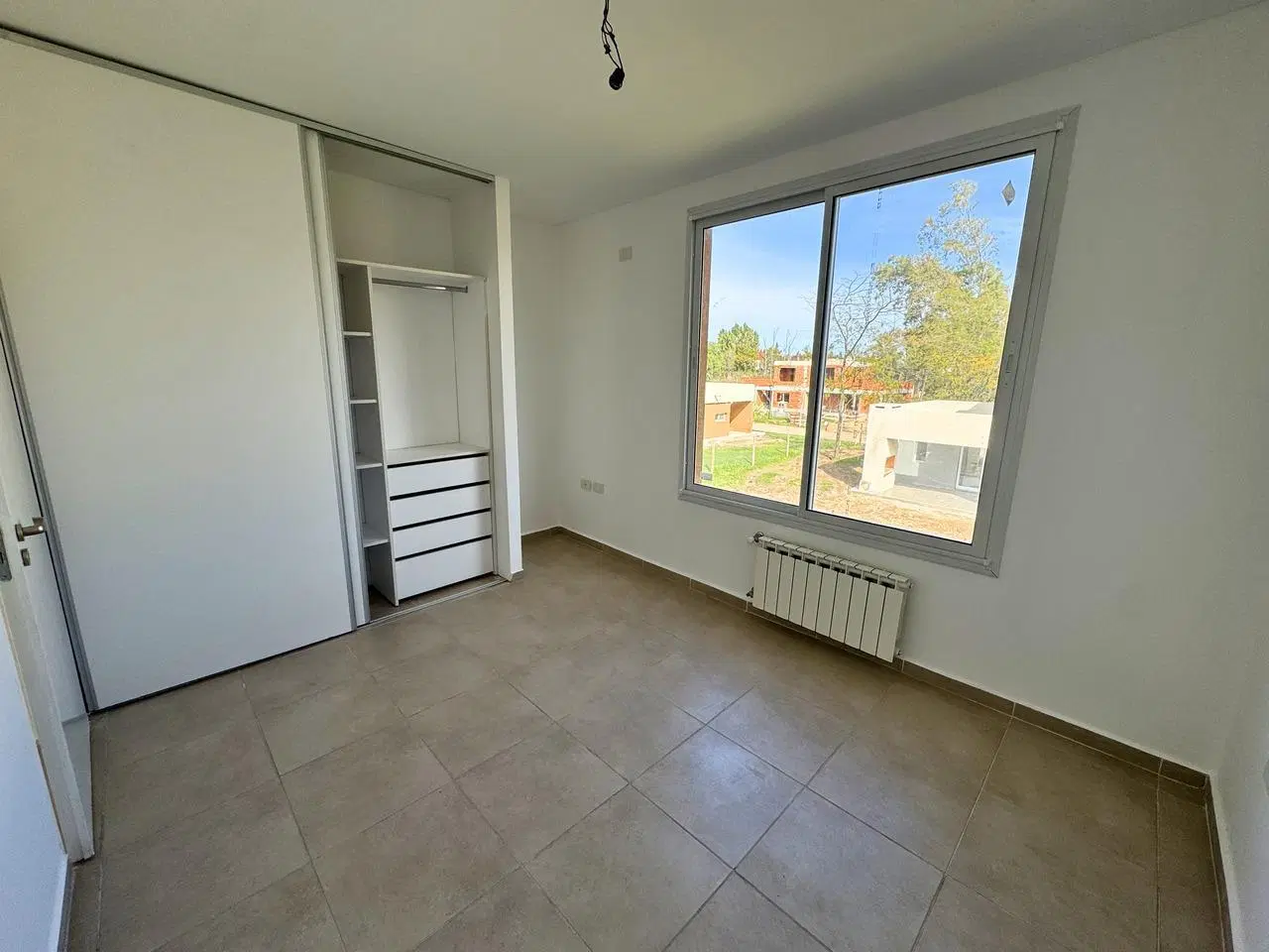 Venta a estrenar - Casa 3 ambientes en Casas del Este, Pilar 4