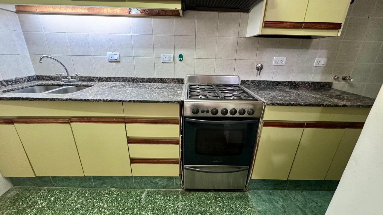 Foto de Venta PH 3 ambientes en dos plantas Boedo, imagen 3