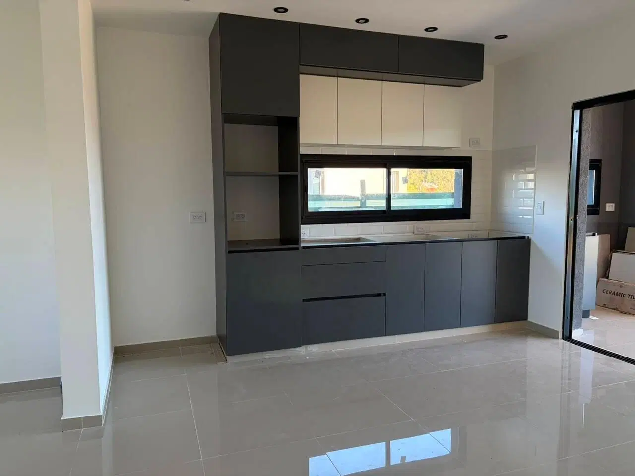 Venta casa 4 ambientes a estrenar con galeria y parrilla Maschwitz 2