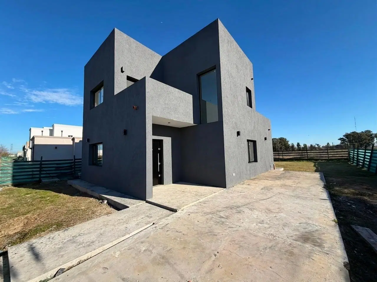 Venta casa 4 ambientes a estrenar con galeria y parrilla Maschwitz 3