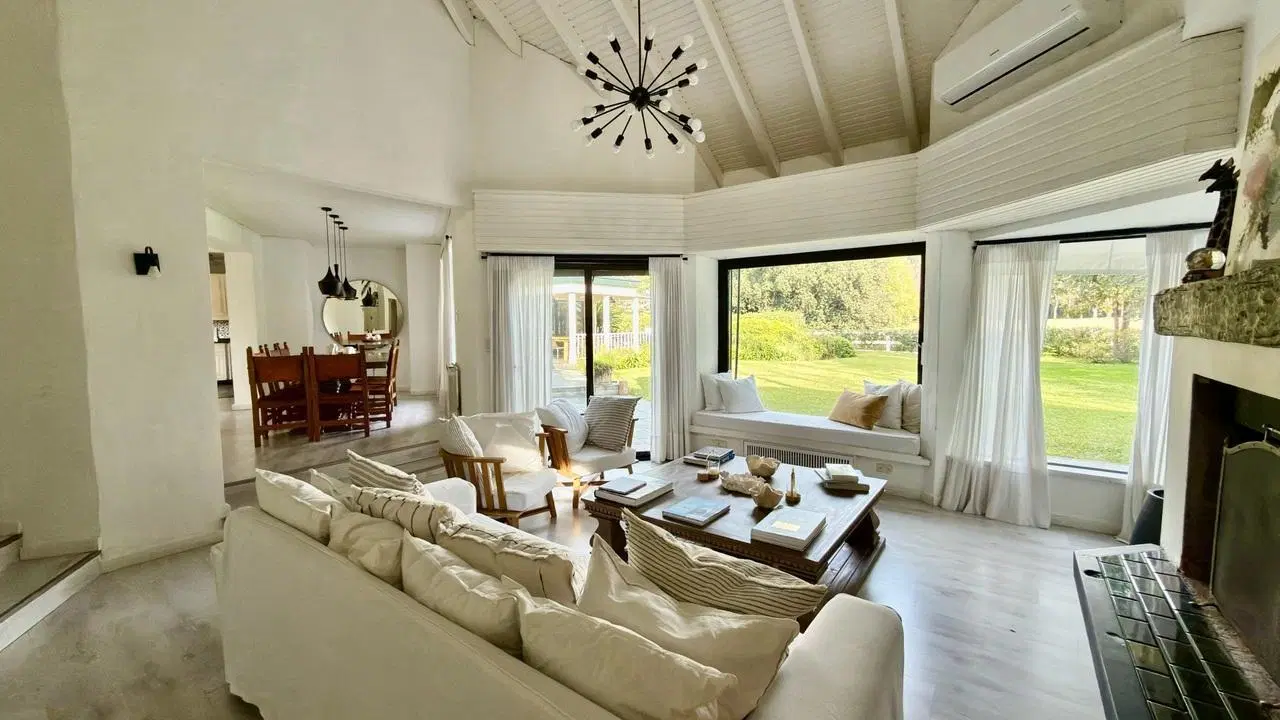 Venta Casa 6 ambientes en Mayling CC sobre el Polo 4