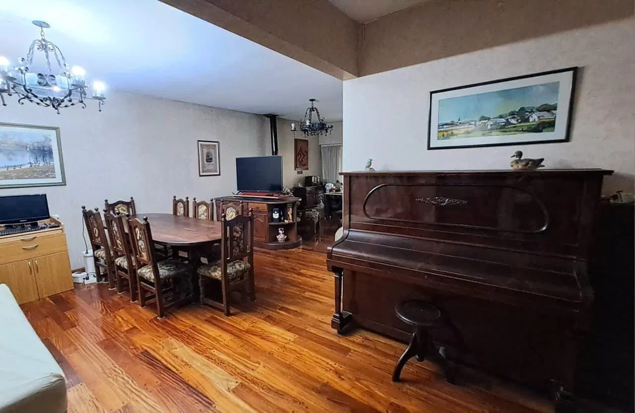 Venta Casa 4 Ambientes Castelar Jardín 1