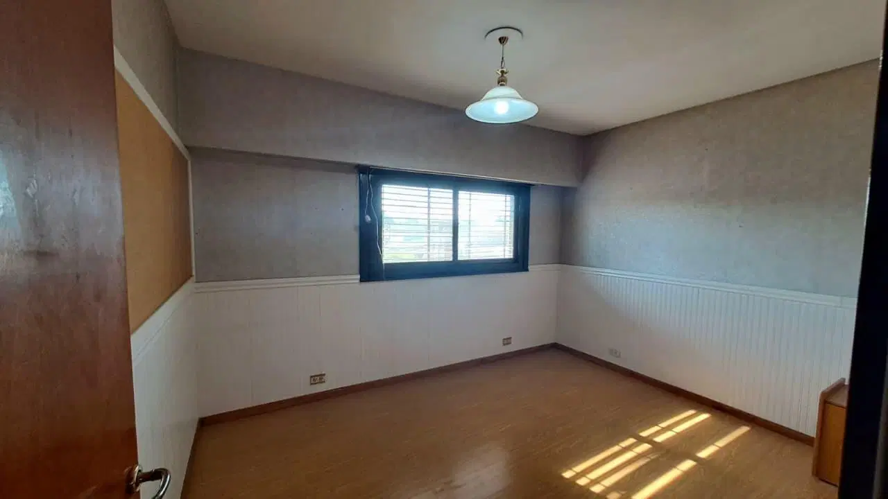 Venta Casa 4 Ambientes Castelar Jardín 3