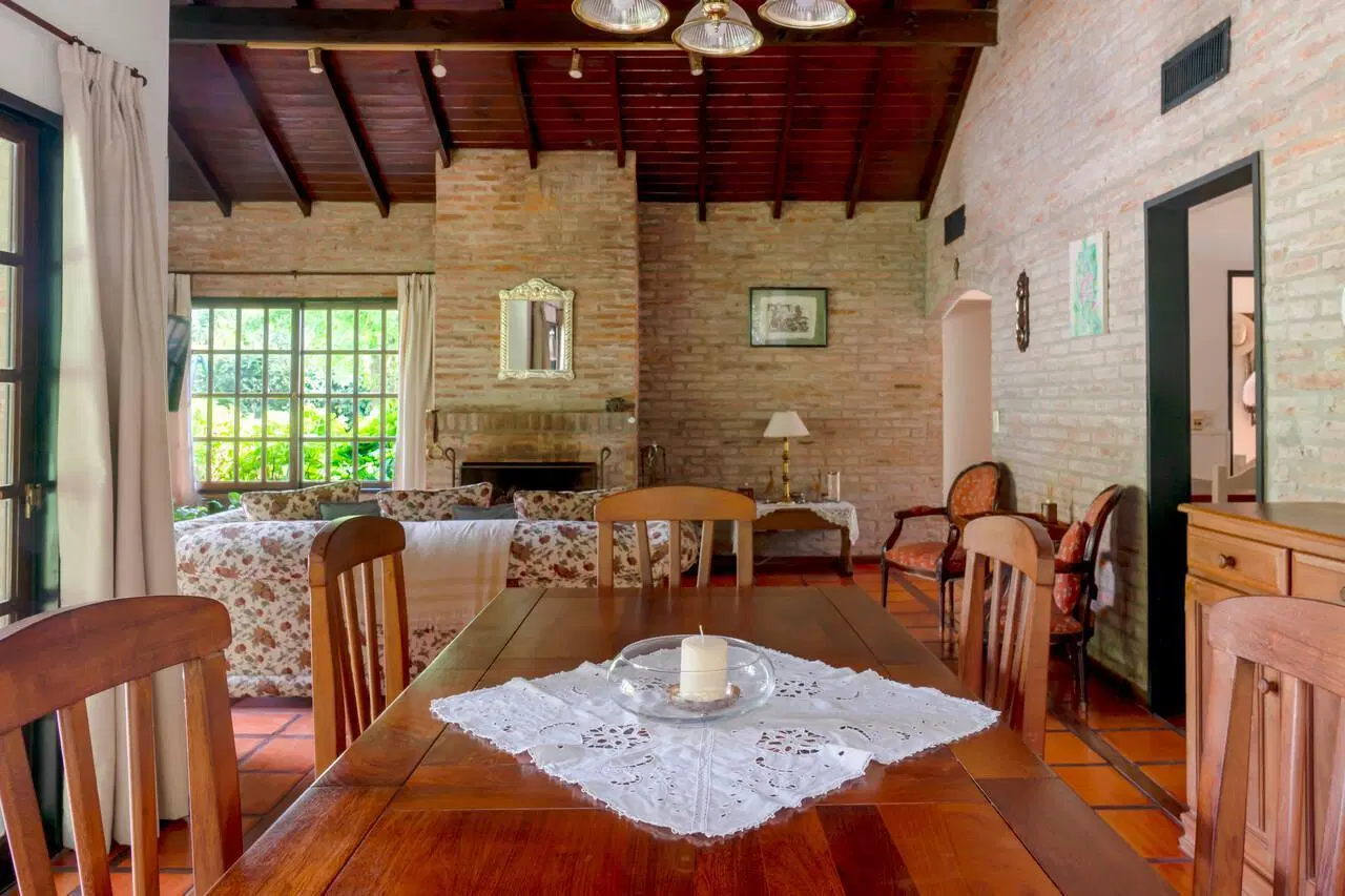 Venta casa 4 ambientes en Carmel CC sobre lote de 1.000m2 2