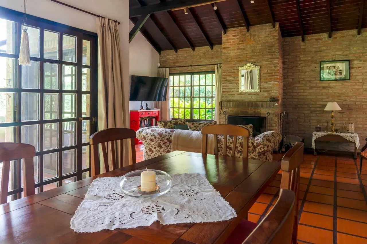 Venta casa 4 ambientes en Carmel CC sobre lote de 1.000m2 3