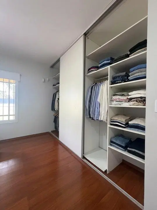 Casa en venta 4 ambientes Villa Udaondo - Pque. Leloir - 1038 m2 totales 5
