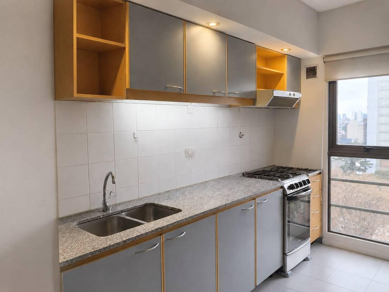 Foto de Alquiler Departamento 3 Ambientes con Balcón Terraza, Pileta y Jardín, imagen 1