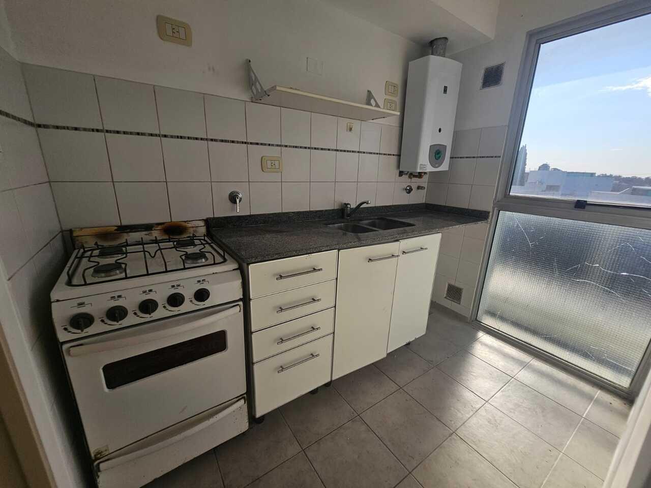 Foto de 🏡Venta departamento Semipiso de 3 Ambientes con Balcón EN VENTA en La Plata, imagen 3