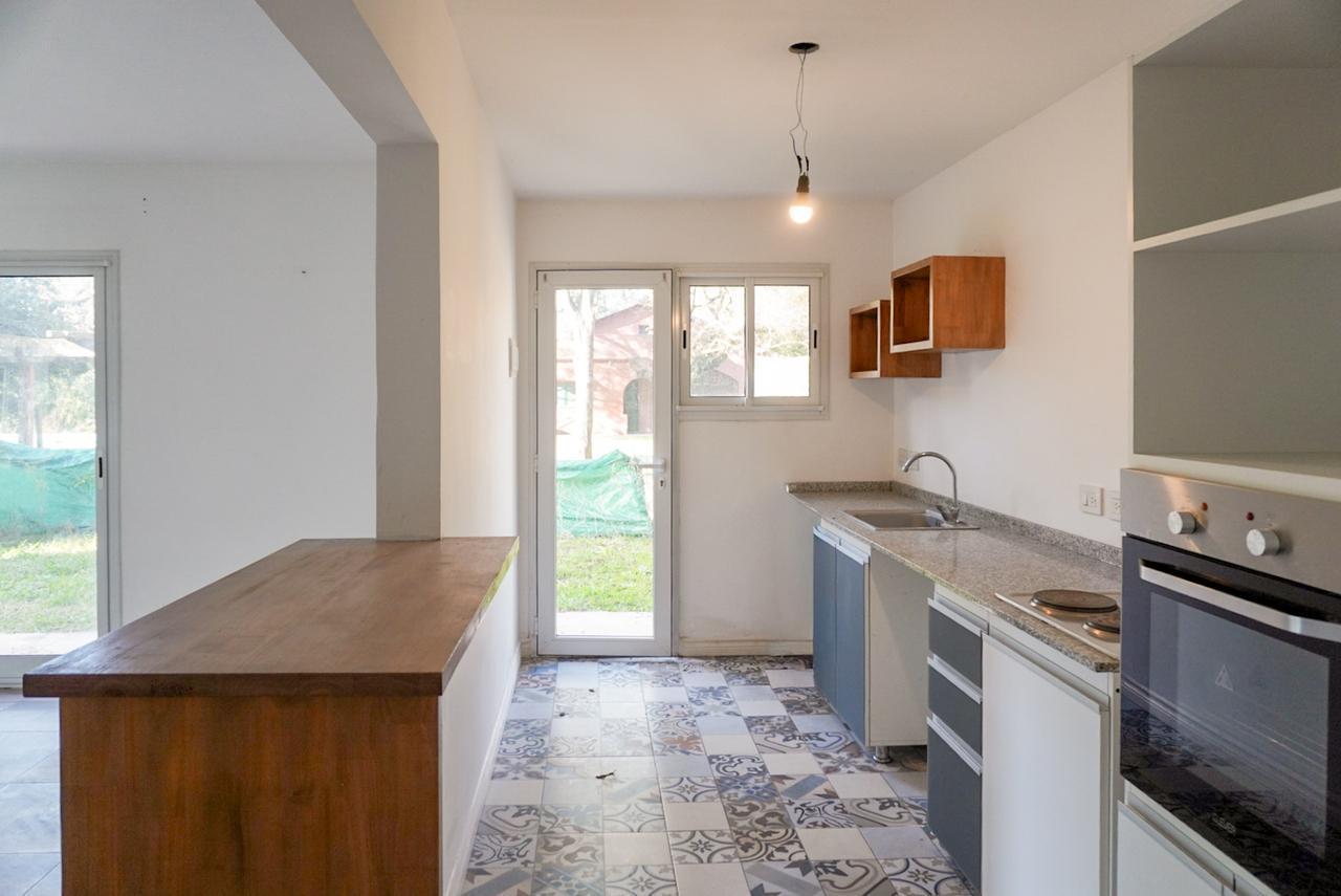 Foto de ALQUILER Casa tipo Triplex - Cochera, Jardín y Baulera - Los 3 Coniles, Pilar, imagen 3