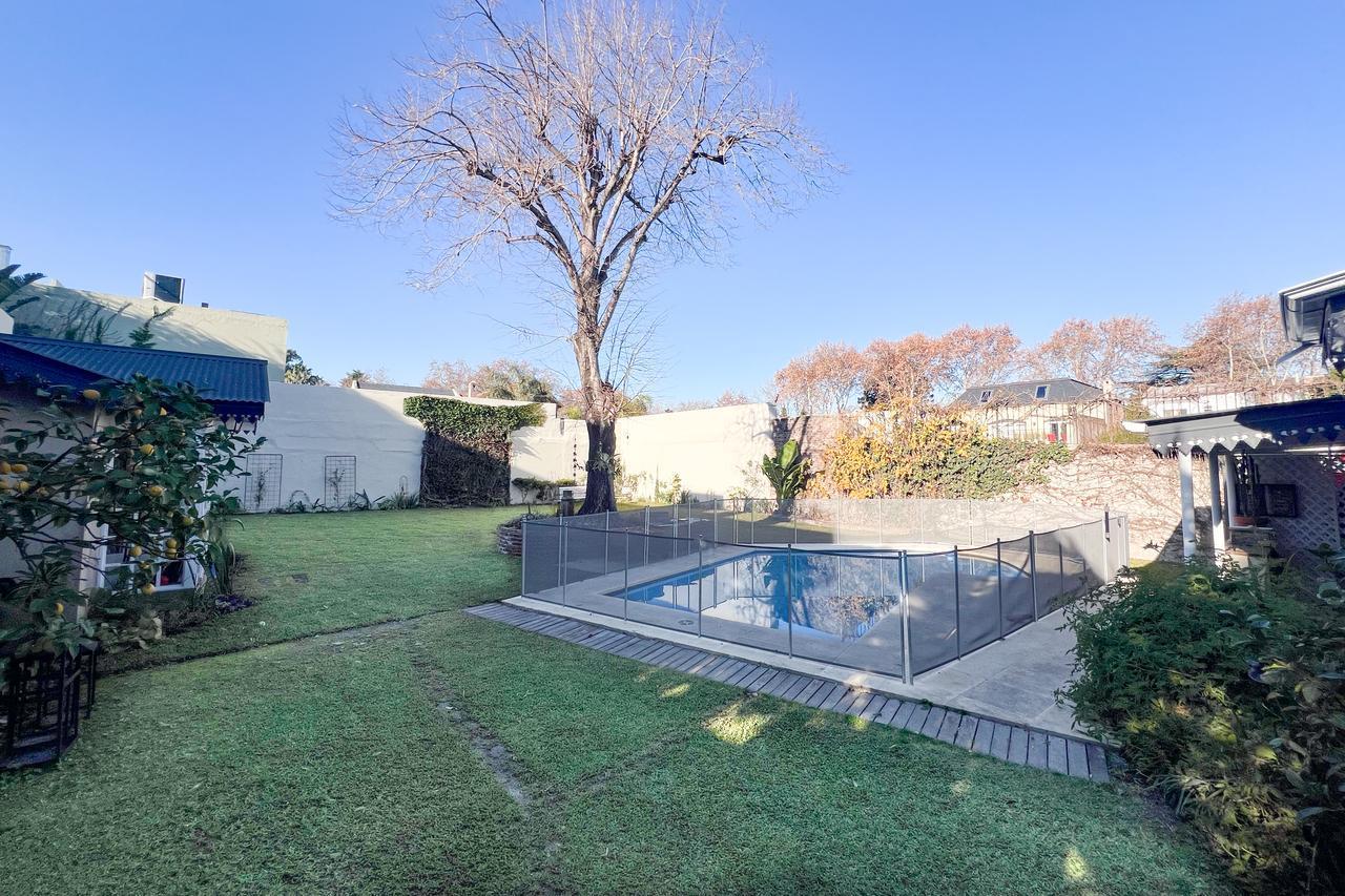 Foto de Venta de casa en Martinez -lote de 927 m²- con jardín, pileta y 5 dormitorios, imagen 1