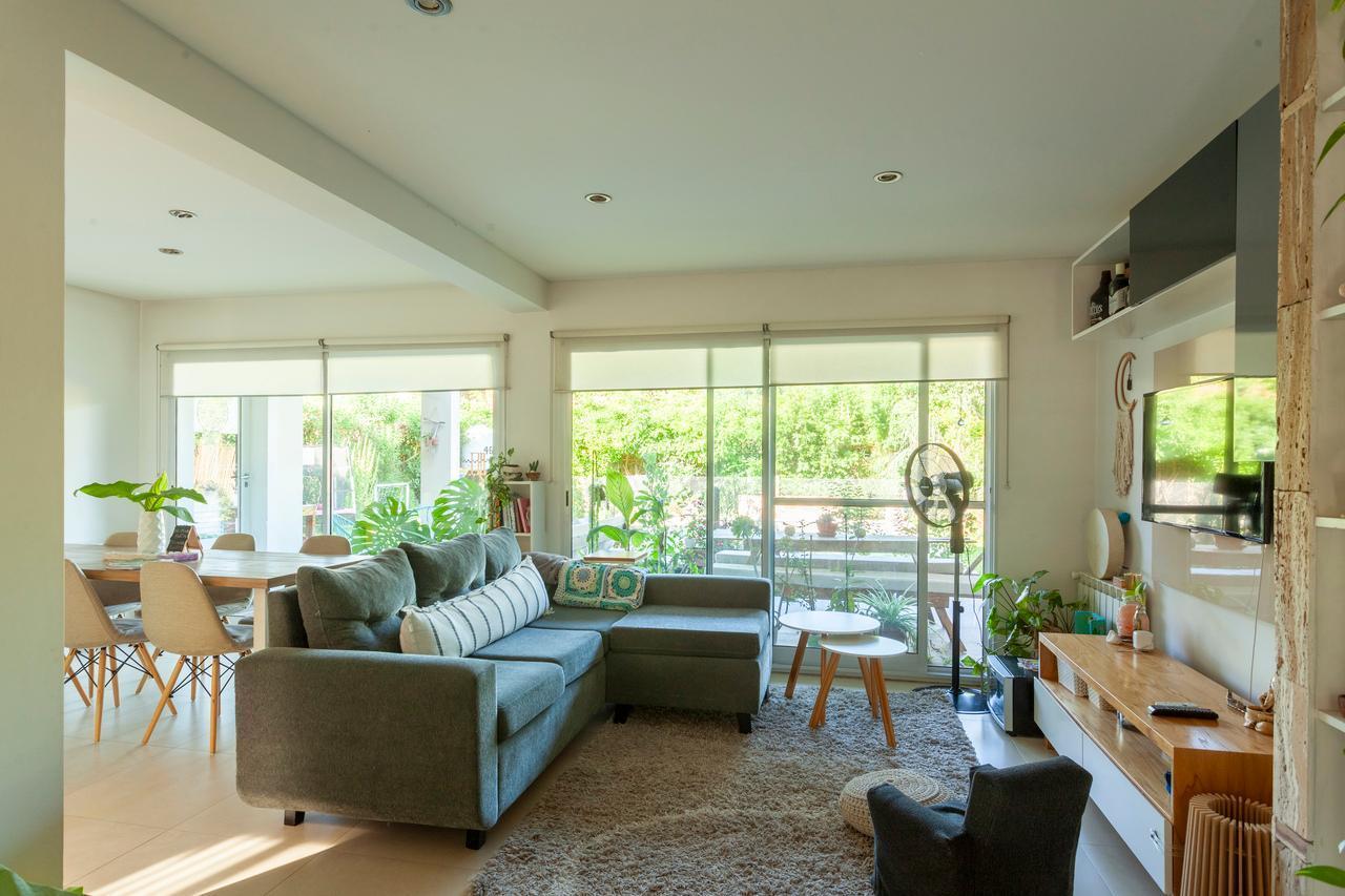 Foto de Casa 6 ambientes en Venta, barrio Los Angeles Village, imagen 4