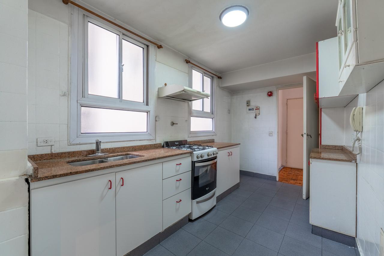 Foto de Venta Departamento 4 Ambientes Cochera y Balcon- Palermo, imagen 5