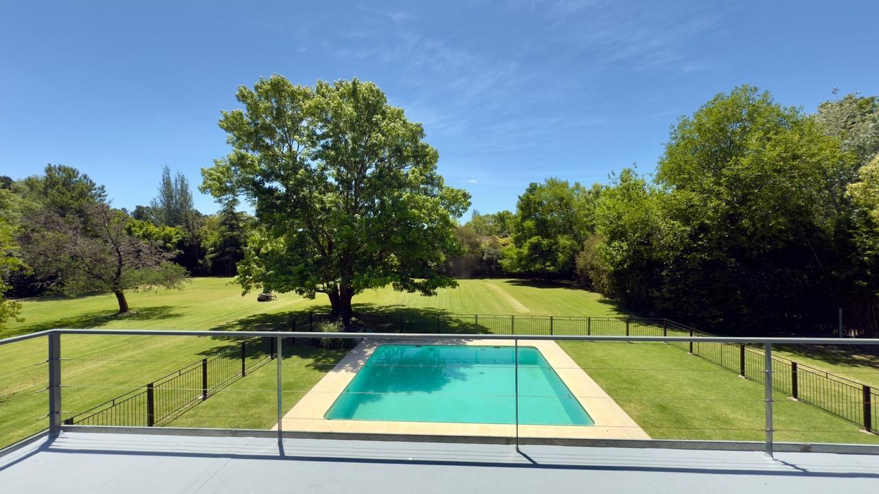 Foto de Venta casa 6 ambientes moderna en Carmel CC Pilar, imagen 3