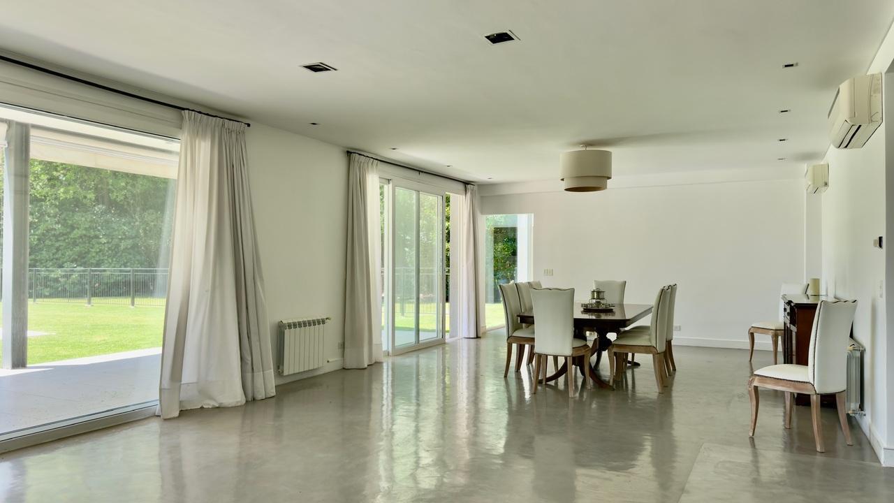 Foto de Venta casa 6 ambientes moderna en Carmel CC Pilar, imagen 5