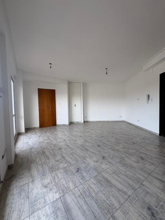 Foto de Alquiler Departamento 1 Ambiente - Chiclana 3100 - Parque Patricios a, imagen 2