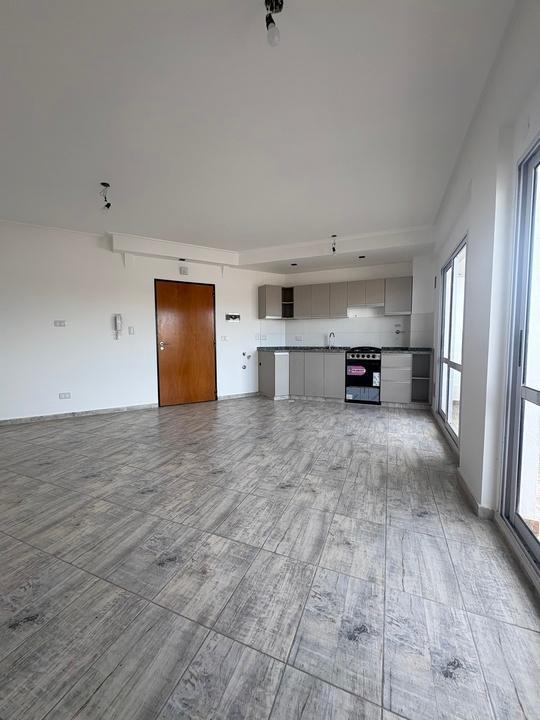 Foto de Alquiler Departamento 1 Ambiente - Chiclana 3100 - Parque Patricios a, imagen 1