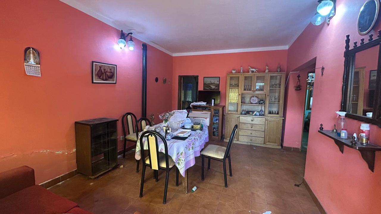 Foto de Venta Casa 3 ambientes Jardín Locales Deposito en Castelar, imagen 2