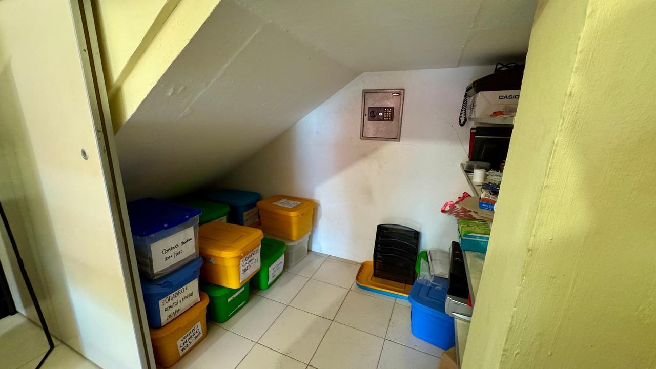Foto de Galpón en Venta en San Martin con Oficinas, imagen 3