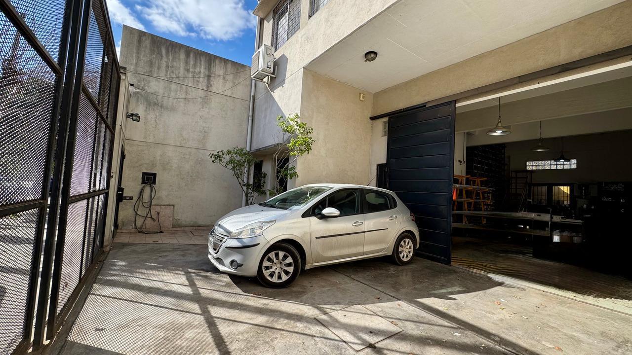 Foto de Galpón en Venta en San Martin con Oficinas, imagen 4