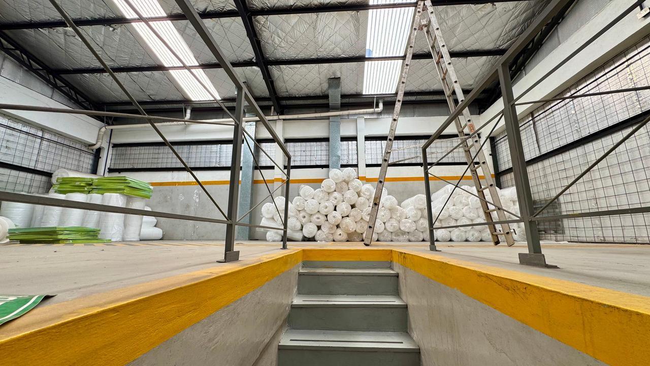Foto de Galpón en Venta en San Martin con Oficinas, imagen 2