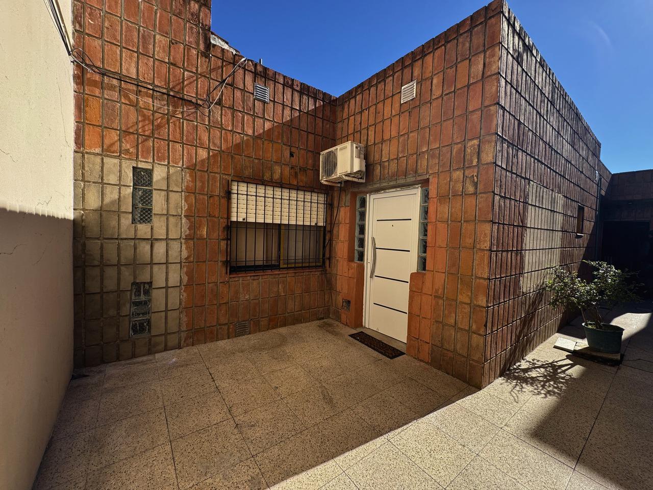 Foto de Venta casa 4 ambientes Jose Ingenieros 640 - Beccar - A REFACCIONAR, imagen 4