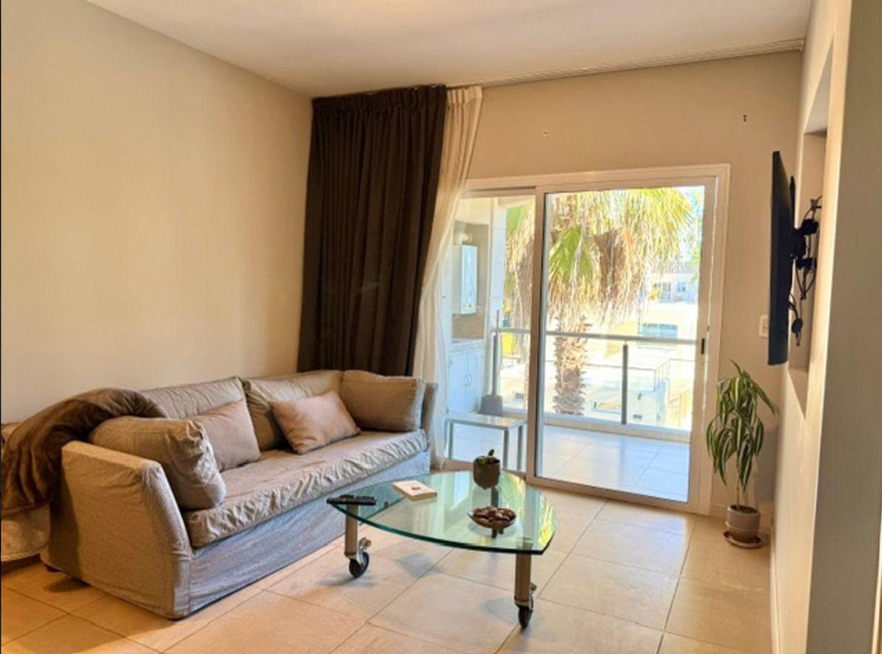 Foto de DEPARTAMENTO EN ALQUILER, 2 AMBIENTES, CON COCHERA, BOULEVAR DEL SOL, imagen 3