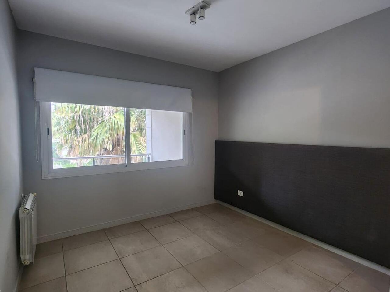 Foto de DEPARTAMENTO EN ALQUILER, 2 AMBIENTES, CON COCHERA, BOULEVAR DEL SOL, imagen 4