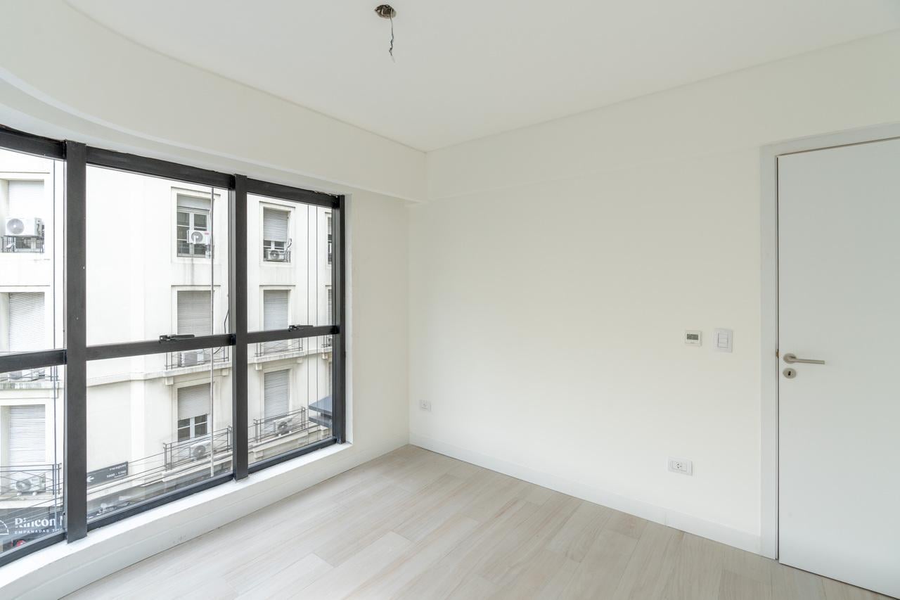 Foto de Venta Departamento dos ambientes en mejor zona de Recoleta, imagen 2
