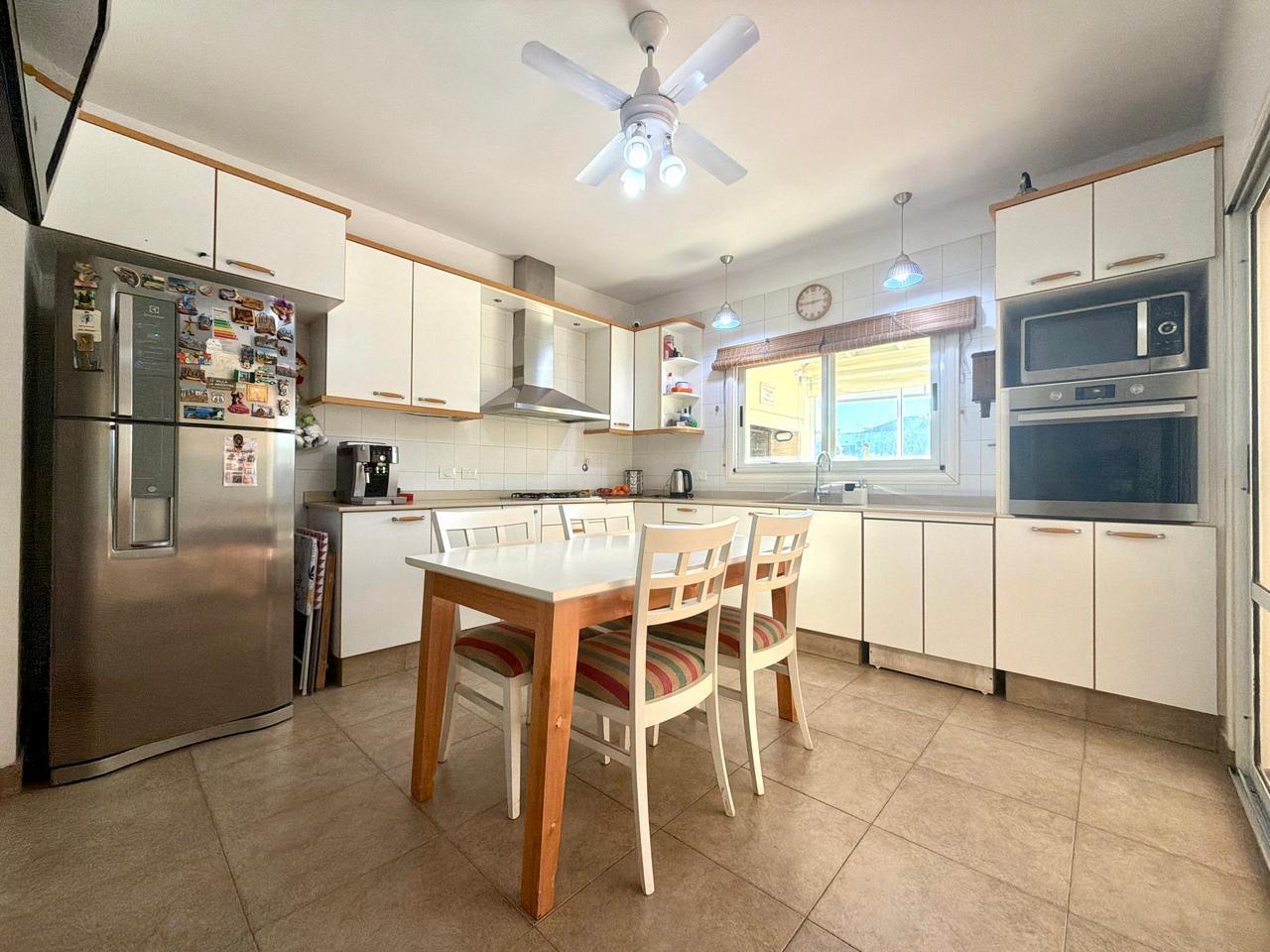 Foto de Casa en venta 5 ambientes en Santa María de los Olivos – Malvinas, imagen 2