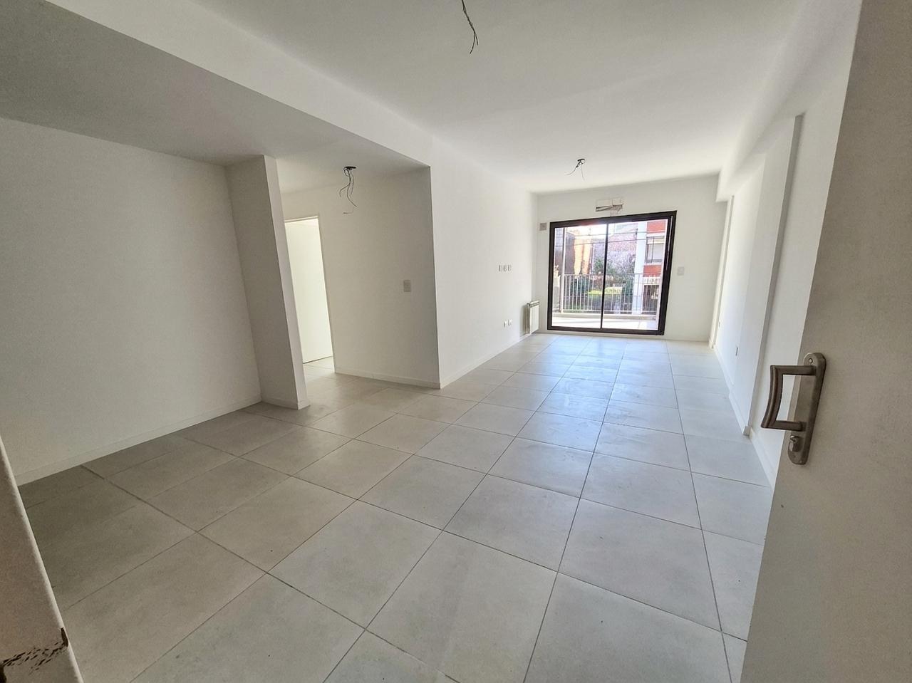 Foto de Venta Departamento a estrenar 4 ambientes con cochera Parque Chacabuco, imagen 2