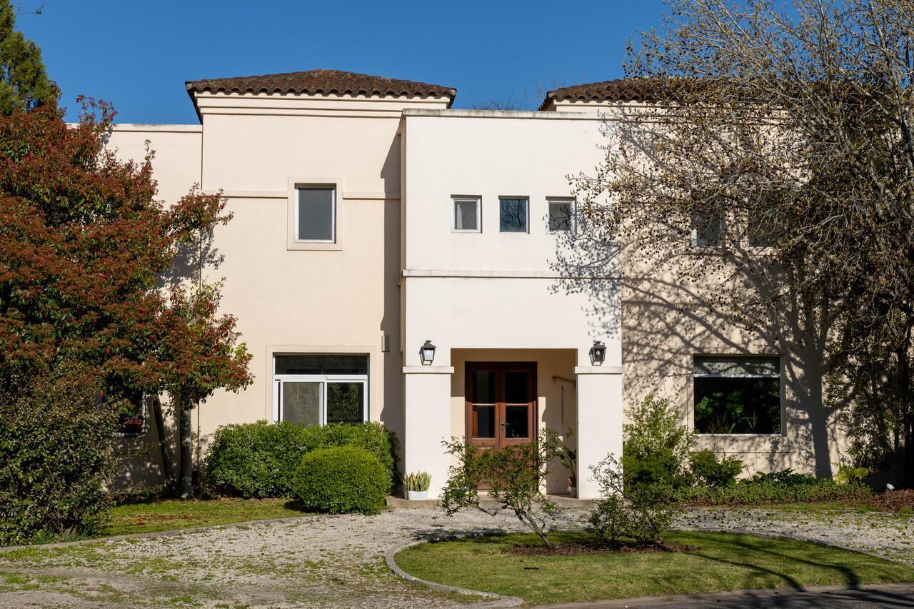 Foto de Casa con pileta 5 Ambientes, Barrio La Herradura, La Lonja, Pilar., imagen 2