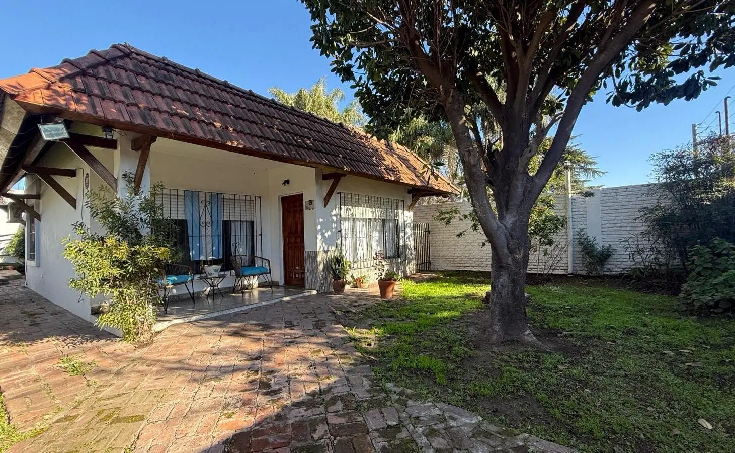 Casa en Villa Gobernador Udaondo - APTO CREDITO - 3 Amb - Pileta - Parrilla - Patio - 2