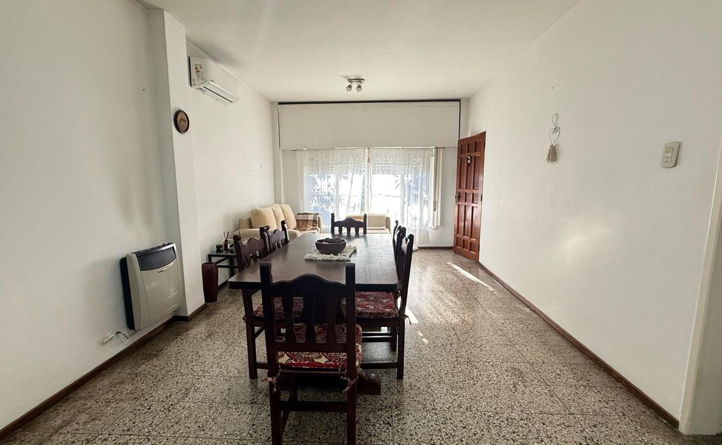 Foto de Casa en Villa Gobernador Udaondo - APTO CREDITO - 3 Amb - Pileta, imagen 5