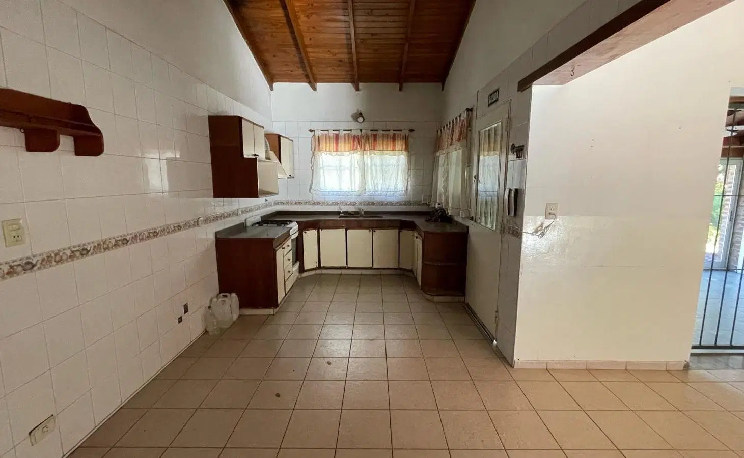 Casa en Barrio Parque Leloir 5