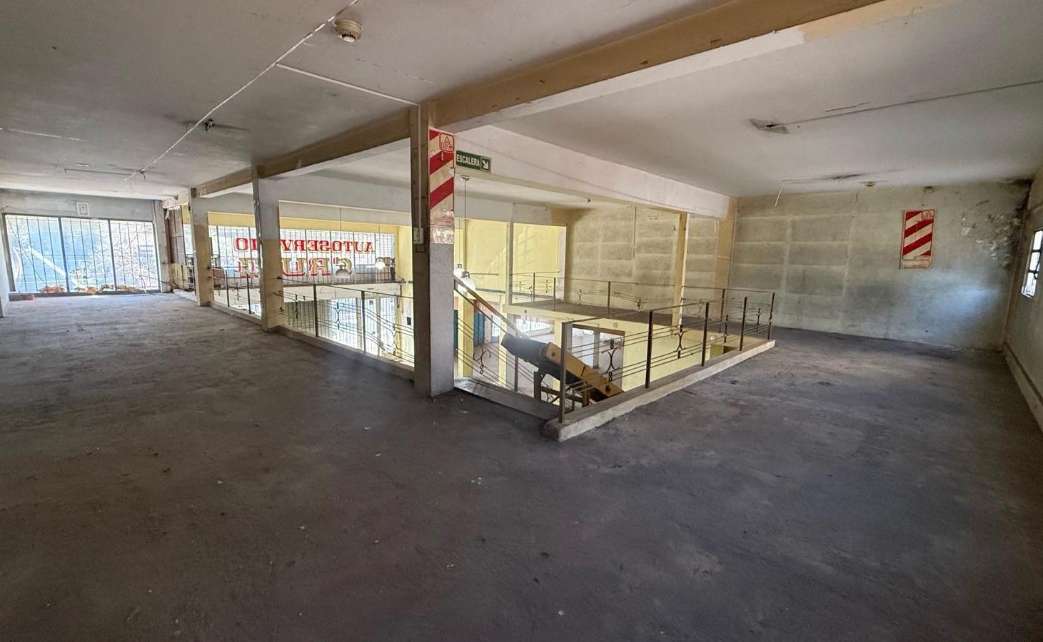 Foto de Locales en venta en Ituzaingó Norte Propiedad 6 ambientes - Pileta, imagen 5