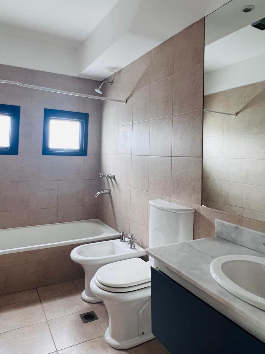 Casa en Venta Potrerillo de Larreta 5