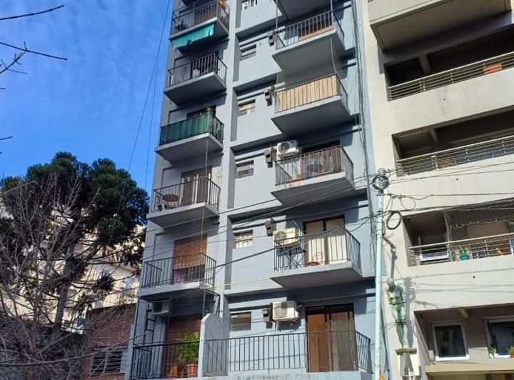 Departamento al Frente con Amplio Balcón en Palermo 4