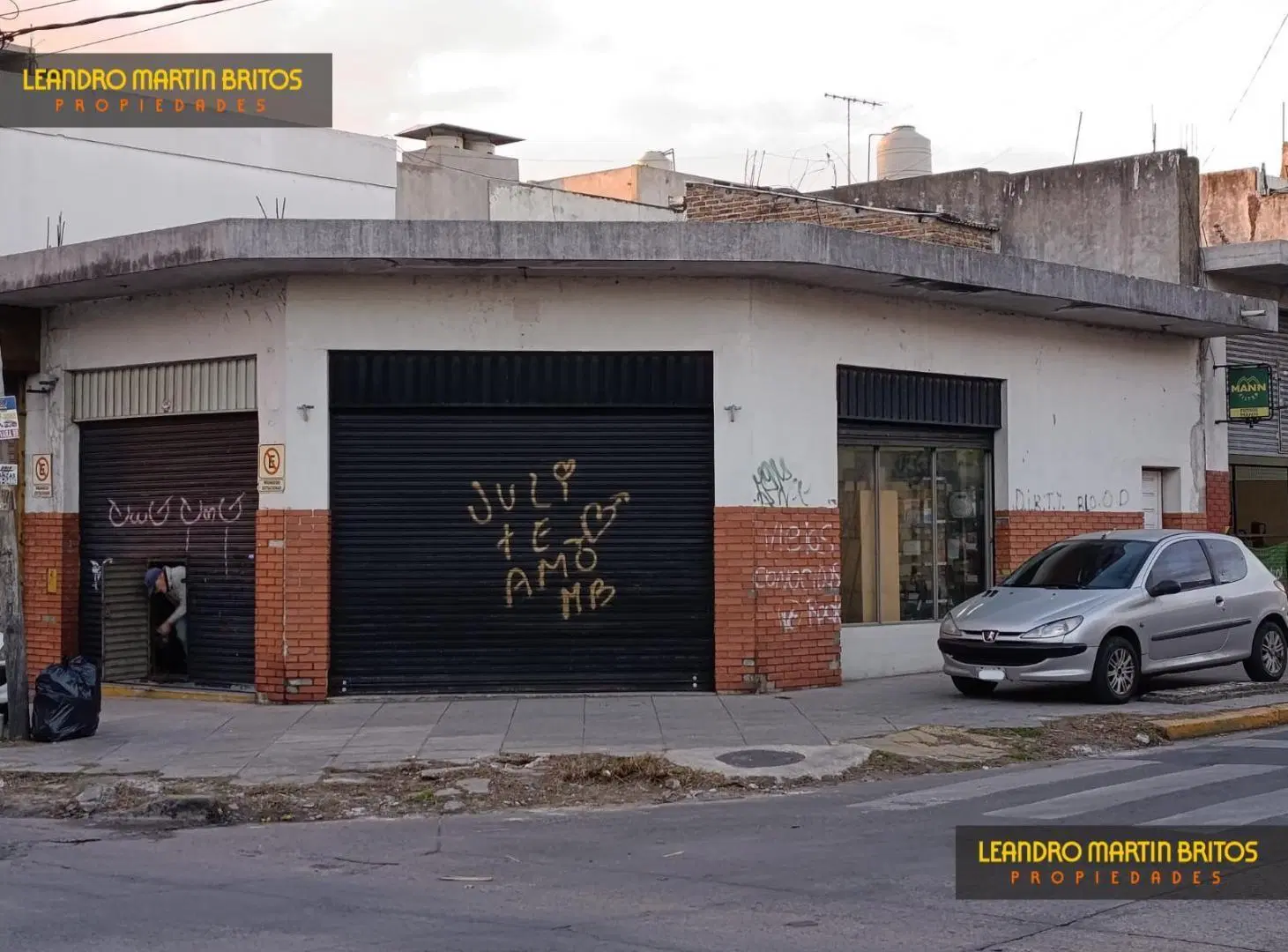 Local en Tablada 1