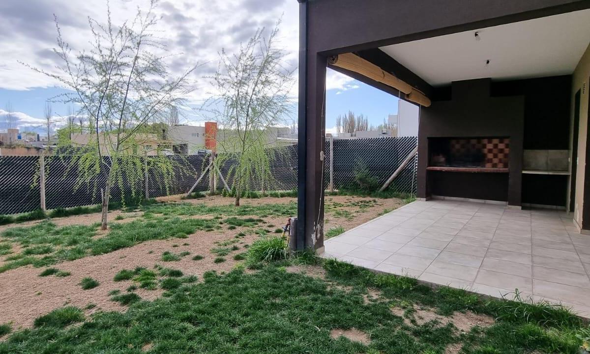 Venta Casa B° Privado Costa Serena 4