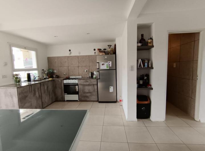 VENTA DUPLEX 2 DORMITORIOS PLOTTIER 3