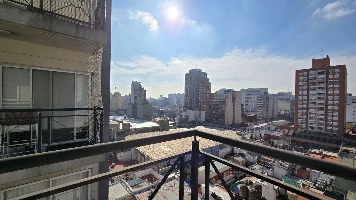 VENTA Monoambiente con balcón vista abierta y amenities en Flores – US$ 49.000 5
