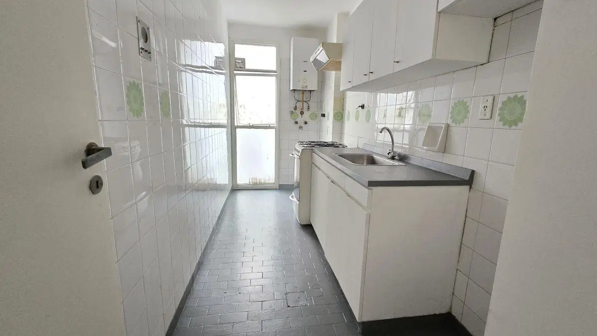 OPORTUNIDAD VENTA 2 Ambientes balcón ZONA UNIVERSIDADES 2