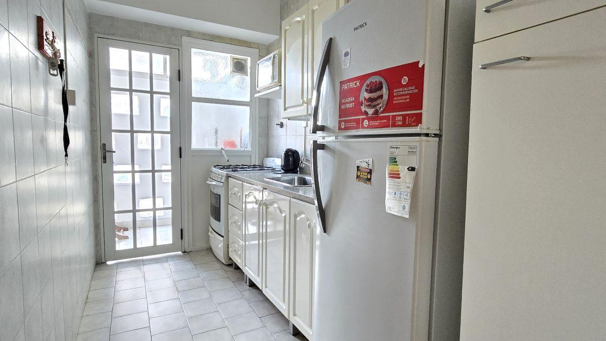 Foto de ALQUILER PAQUETE - PALERMO CHICO 3 AMBIENTES AMOBLADO – PISO ALTO AL, imagen 3