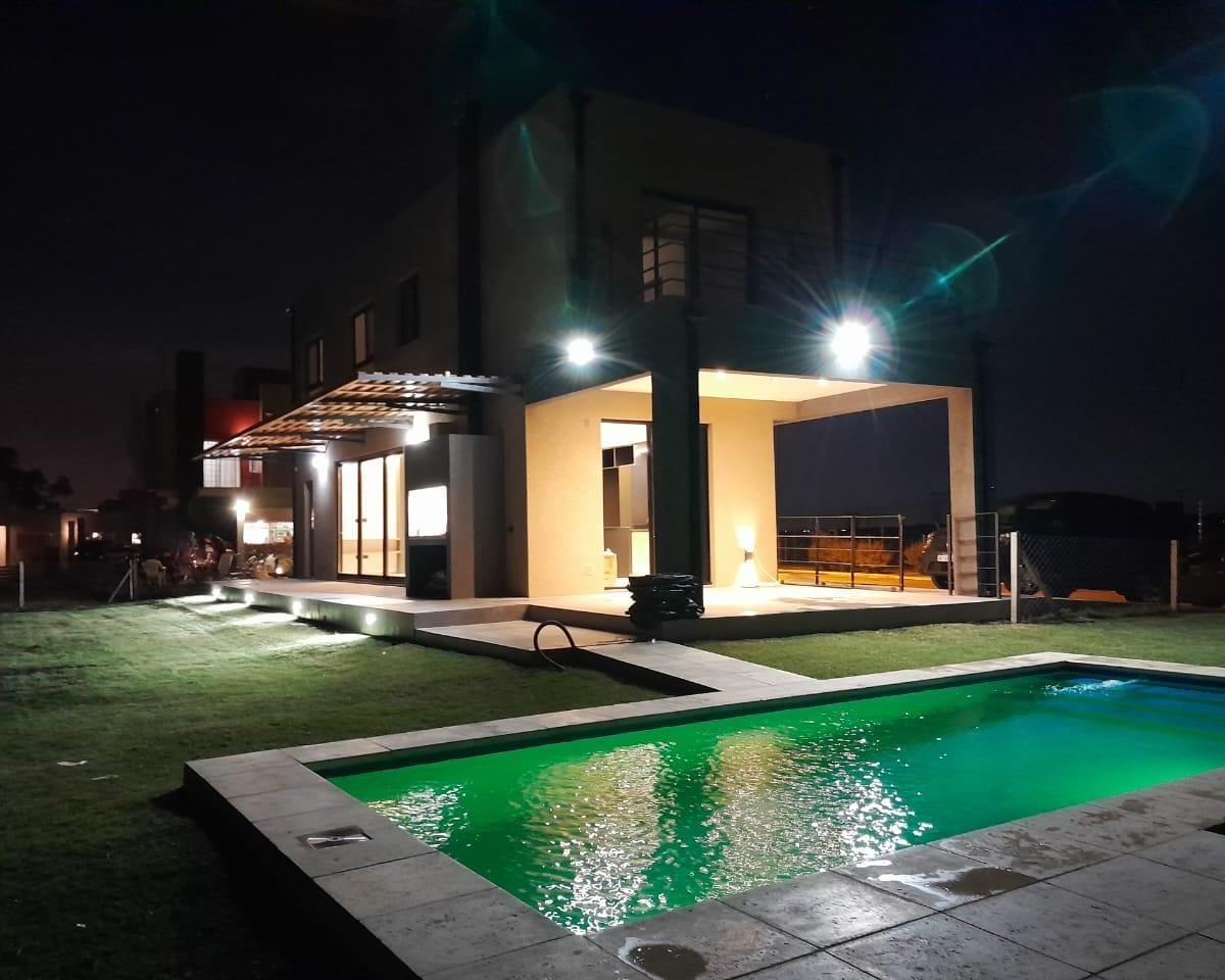 Foto de Moderna Casa a Estrenar en Horizontes al Sur, imagen 3