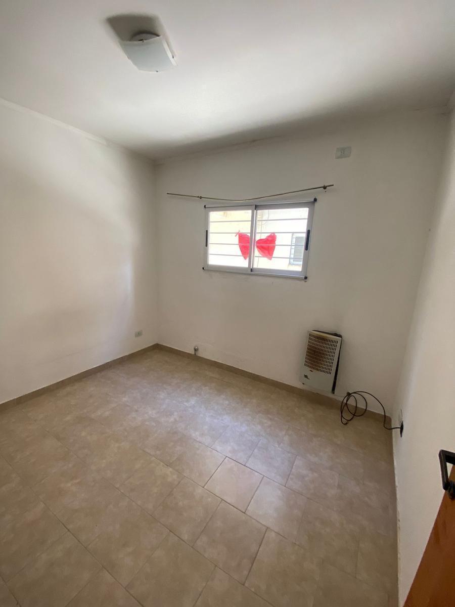 Foto de Venta - Departamento En Luis Guillon, CON ESCRITURA y Posibilidad En, imagen 5