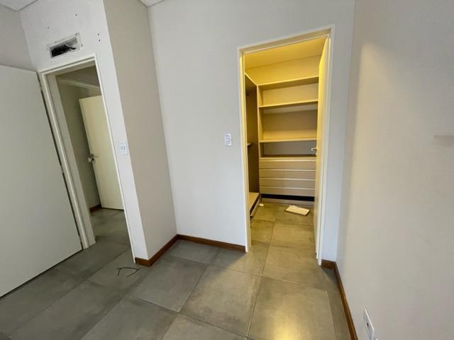 Venta - Departamento 3 Ambientes con Cochera, Edificio Las Cortaderas 3