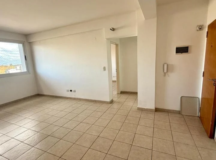 Alquiler | Departamento 2 Ambientes con Cochera en Edificio Miradores de Duclout – Monte Grande 5